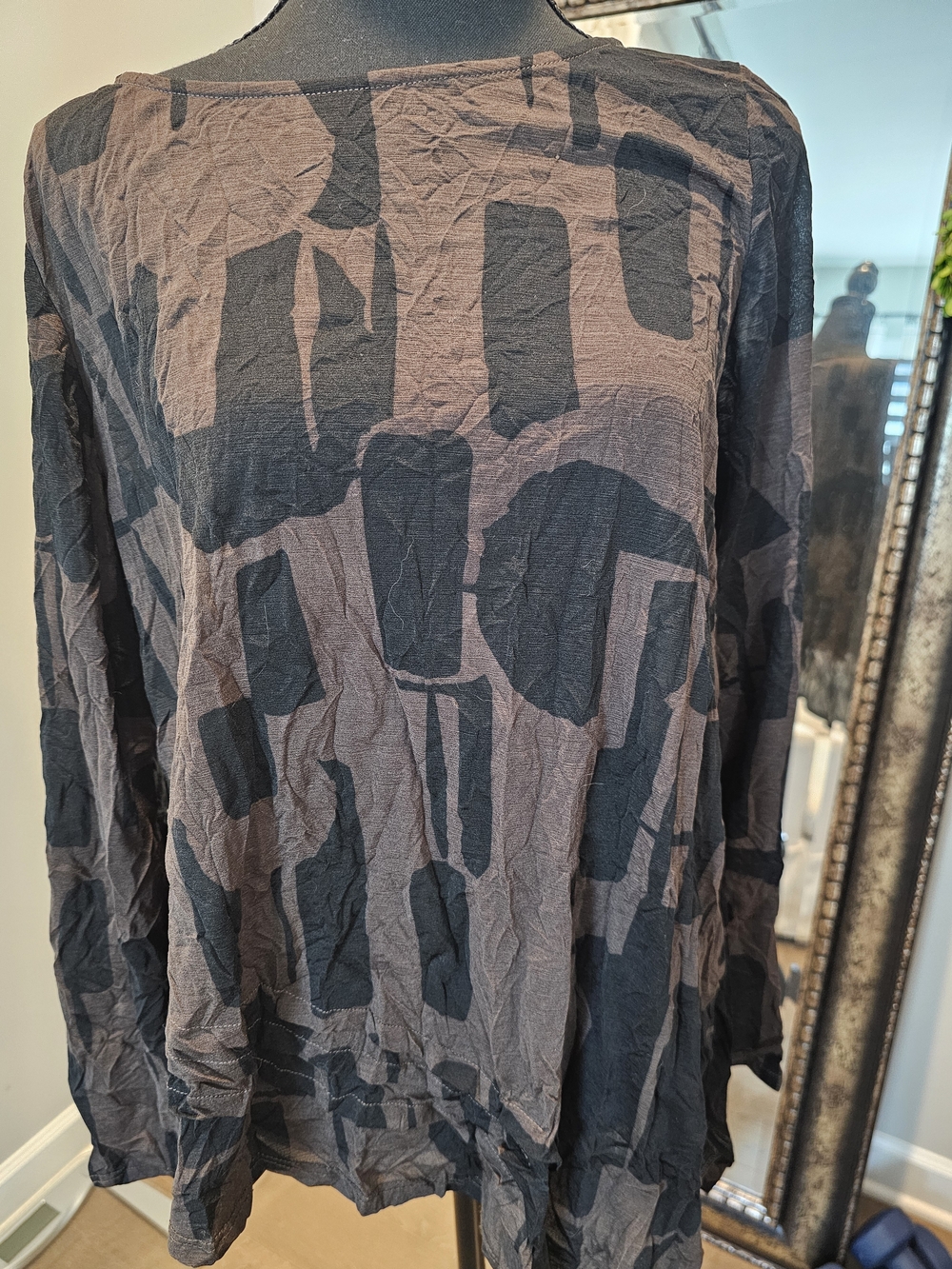 Abstract Print Long Sleeve Tunic - Brown & Black